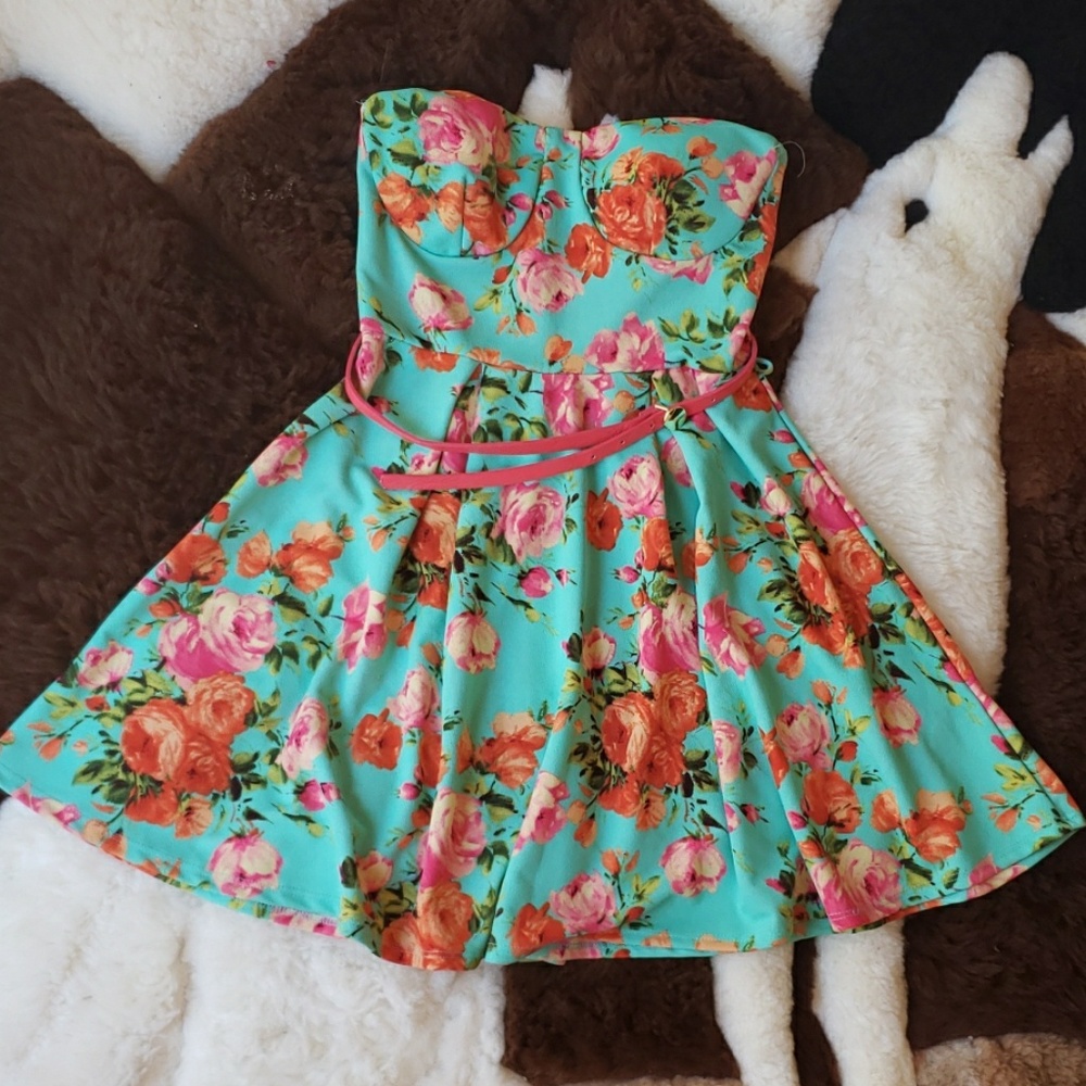 ALT.B STRIPLESS FLORAL MINI DRESS